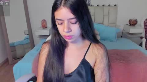 Zoe online show from October 1, 11:59 am