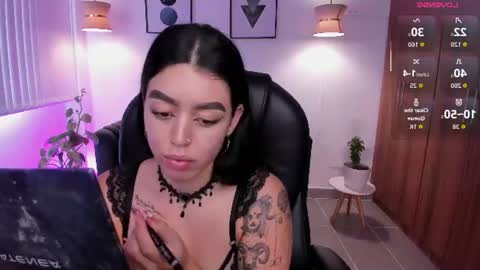  zoee jackson online show from June 16, 7:04 pm