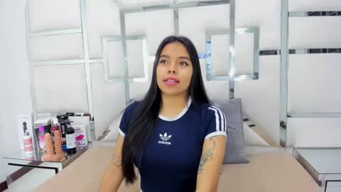 ZoeSwam online show from March 1, 12:01 pm