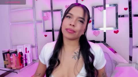 ZoeSwam online show from February 13, 7:04 pm