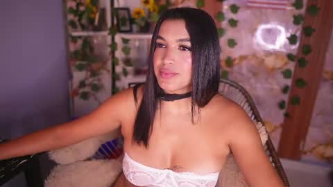 zoey fox  online show from July 18, 3:43 am