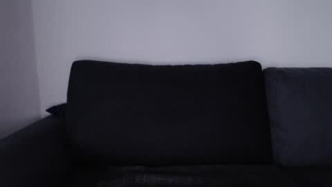 zoibee online show from July 31, 4:52 pm