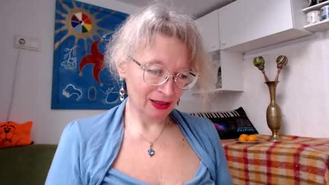 Snapshot of zosya1111 chatting on December 15, 9:45 am Zosya1111 online show from December 15, 9:45 am