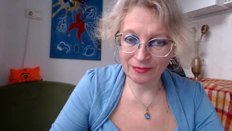 Snapshot of zosya1111 chatting on December 29, 9:17 am Zosya1111 online show from December 29, 9:17 am