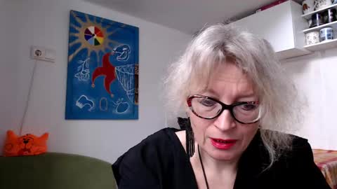 Snapshot of zosya1111 chatting on February 4, 9:28 am Zosya1111 online show from February 4, 9:28 am