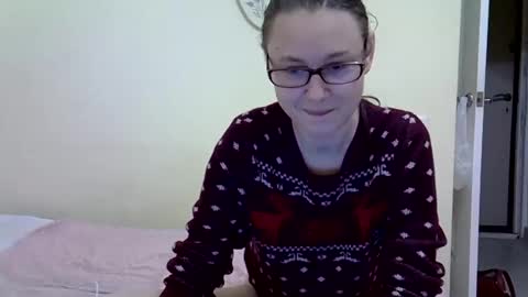 Zyuhre online show from December 25, 11:53 pm