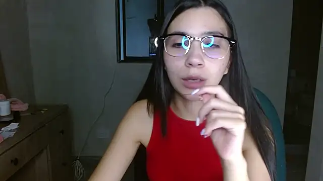 mia  lopez  online show from August 5, 12:39 am