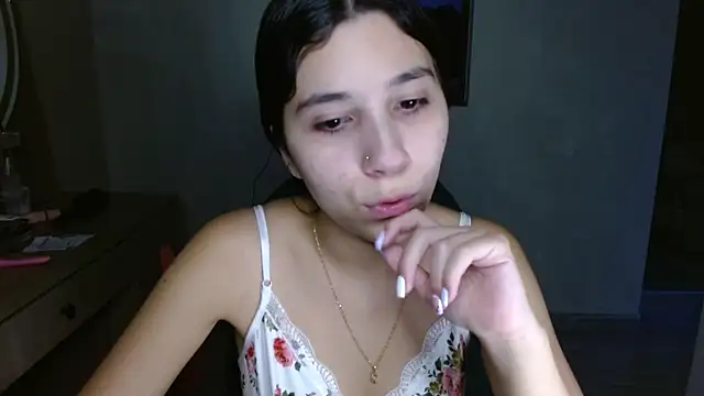 mia  lopez  online show from August 2, 11:19 pm
