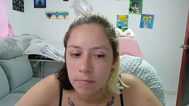MommyMiaWs online show from April 29, 7:19 pm
