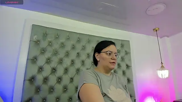anette cooper online show from July 20, 3:31 am