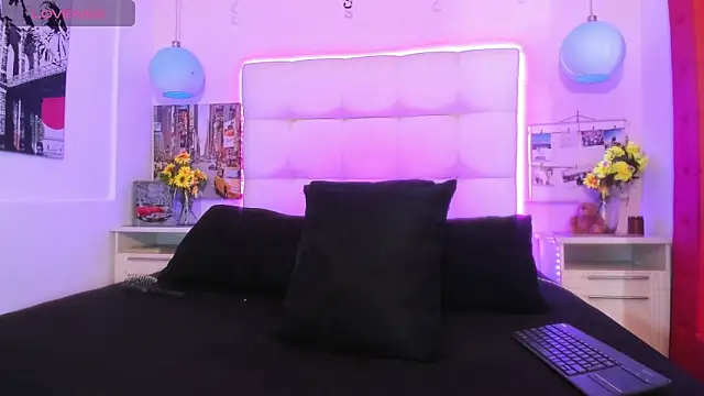 cinthya walker1 online show from June 7, 2:57 pm