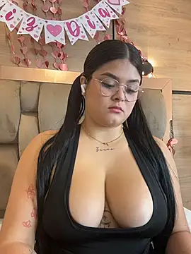 im mou  online show from February 11, 1:23 pm