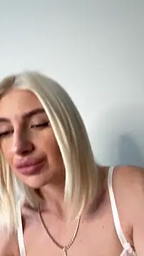 Mia Roxie online show from March 5, 3:57 am