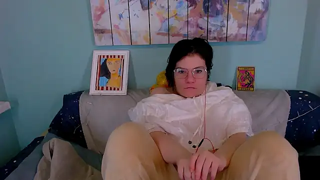 EverlyRays online show from February 2, 3:16 am