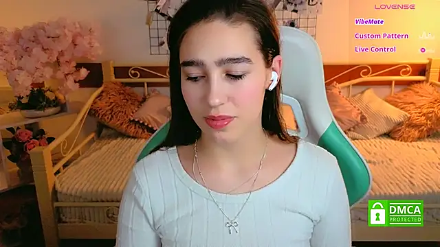  Eliizabeth  online show from February 18, 12:43 am