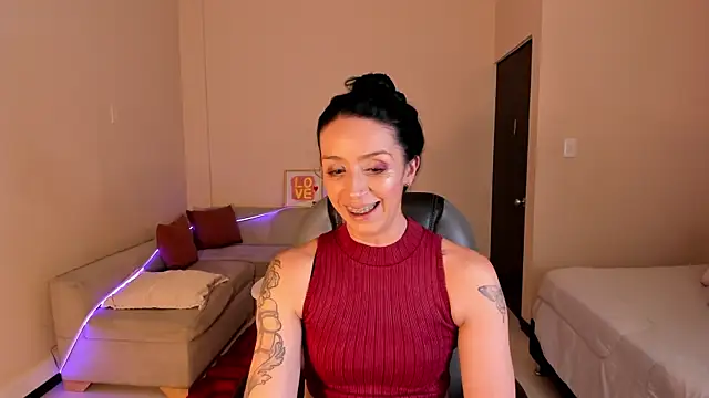 Kristen Garner online show from July 21, 7:36 pm