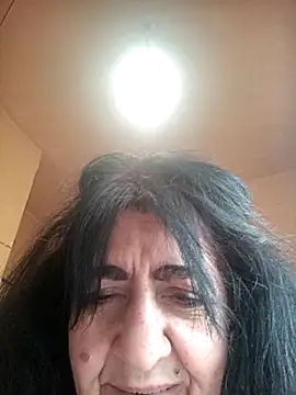 Lovely Lori online show from May 3, 5:00 am
