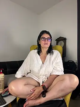 adriana71 online show from July 19, 2:58 am