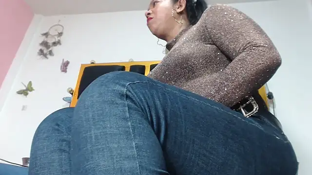 Helennahot online show from November 24, 6:43 pm