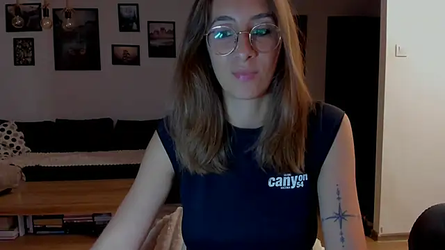 DesireMore90 online show from June 22, 8:39 pm