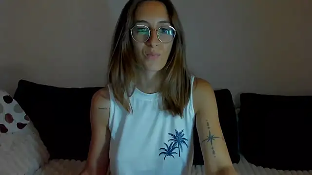 DesireMore90 online show from July 6, 10:01 pm