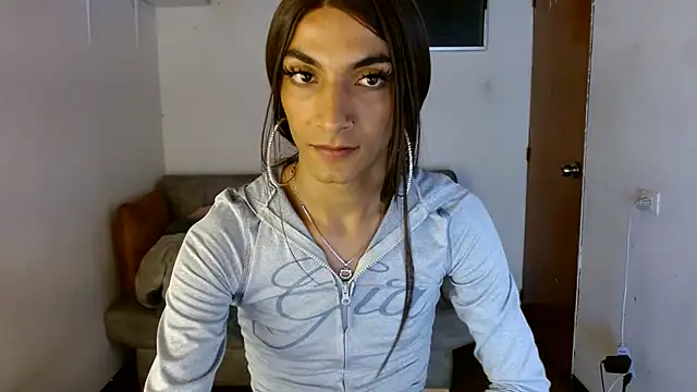Foxkatty69 online show from July 2, 11:22 pm