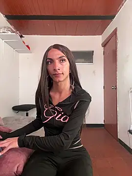 Foxkatty69 online show from July 24, 10:28 pm