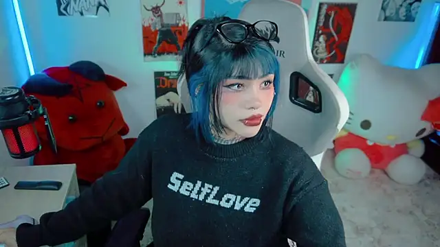 Deadly Doll online show from June 30, 11:59 pm