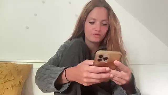 mariemelissah online show from June 14, 12:49 pm