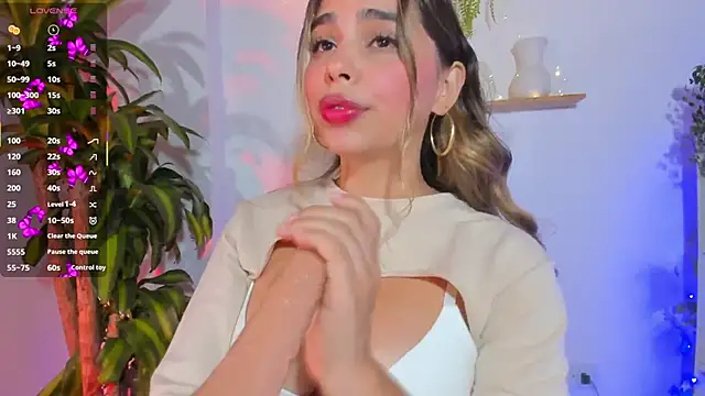 crisbell lopez online show from May 3, 12:47 am