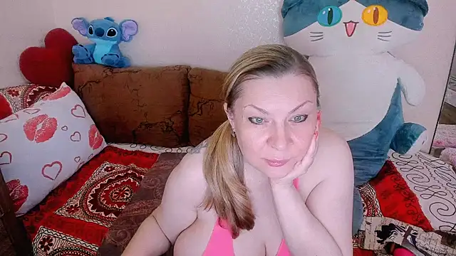 KerryBlareX online show from June 20, 1:25 pm