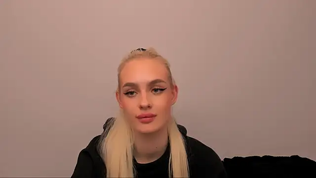 OliviaKisss online show from February 11, 7:26 pm