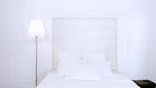 NaomiYuu online show from July 20, 2:03 am