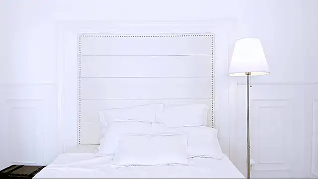NaomiYuu online show from July 8, 1:41 am