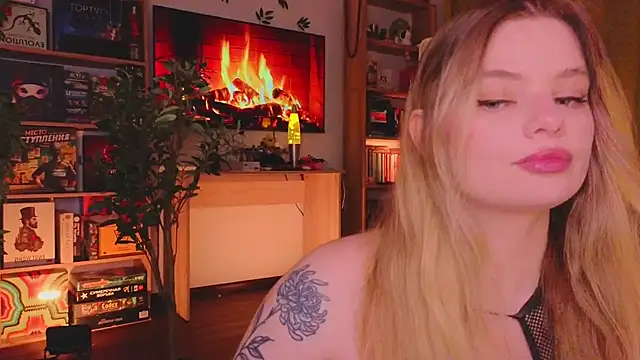 Hottie Jane online show from October 3, 7:30 pm