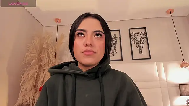 Rebeca jones online show from November 3, 12:09 pm