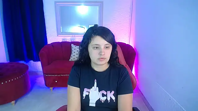 nathaly low1 online show from June 17, 2:07 pm