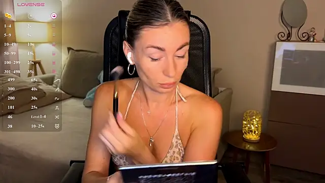 DannaEvan online show from June 27, 2:45 pm