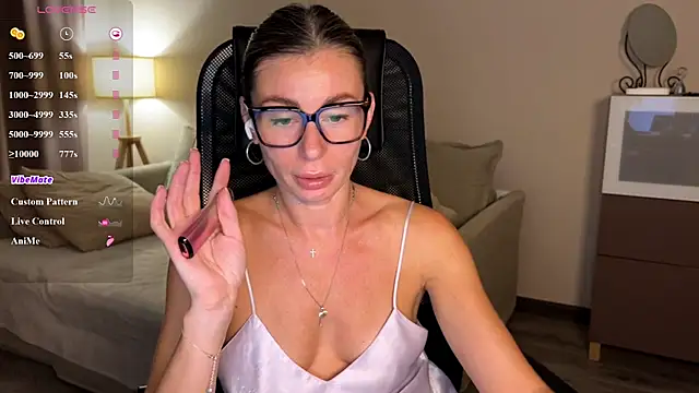 DannaEvan online show from July 7, 5:59 pm