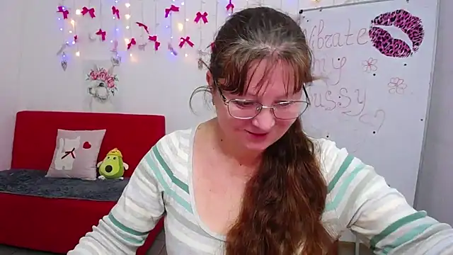 VanessaHotts online show from May 2, 5:11 am
