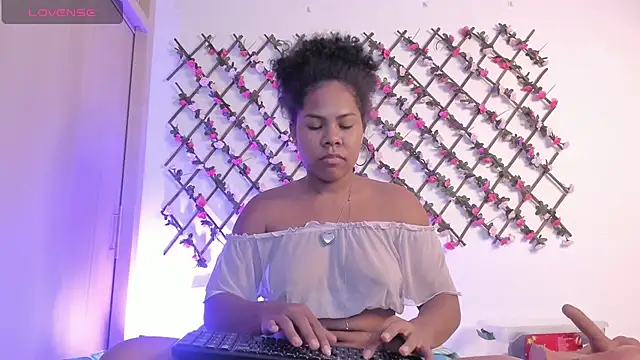 naughty ebonyy online show from July 16, 6:07 am