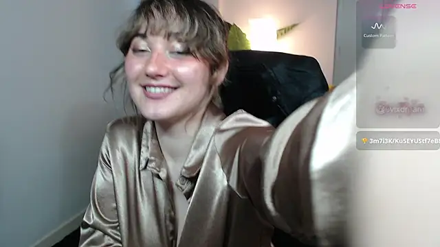 Crystal-dreamt online show from August 5, 3:29 pm
