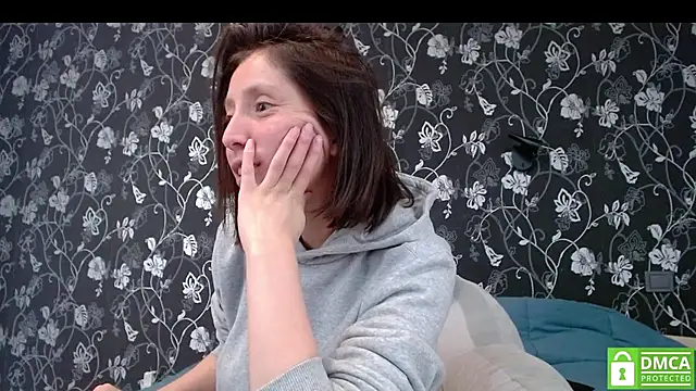 Sophi Cute online show from July 9, 1:02 pm