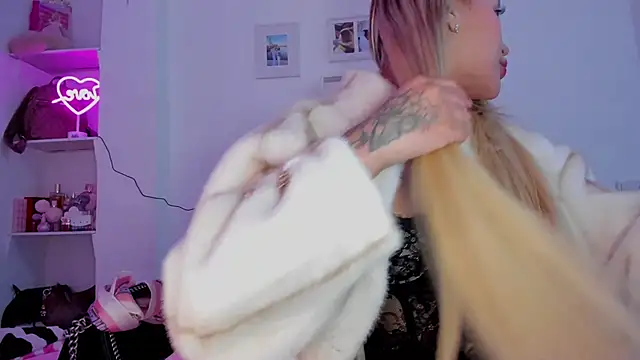  viioletweekend  online show from January 8, 7:51 pm