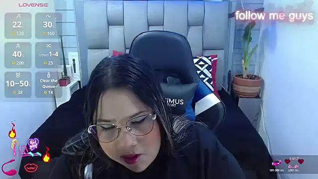 evelin zaens online show from June 11, 3:36 am