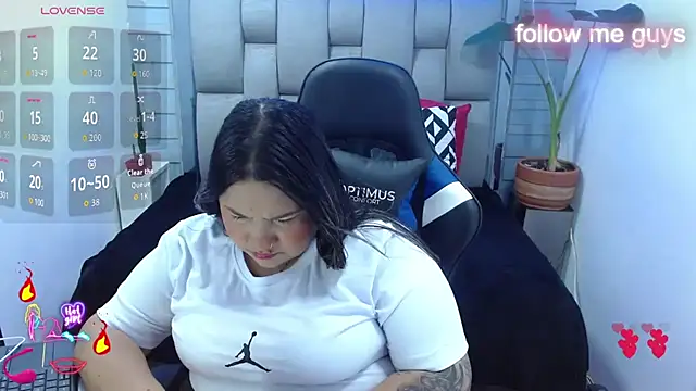 evelin zaens online show from June 16, 4:24 am