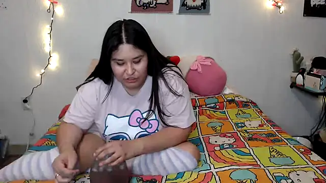 Snapshot of Cupcakecutie449 chatting on September 24, 7:51 am Cupcakecutie449 online show from September 24, 7:51 am