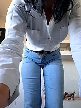 luxxe25 online show from March 30, 8:58 am