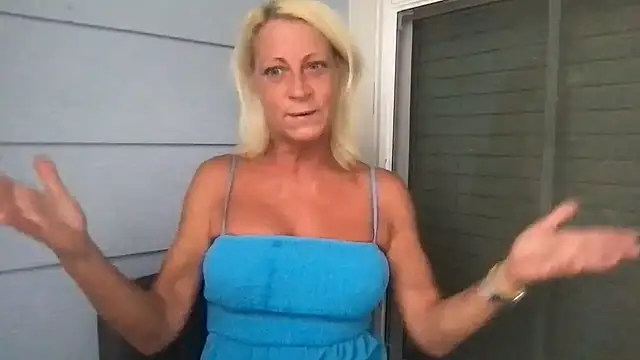 TiffaneyLove online show from July 18, 12:03 am