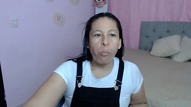 mature martina online show from October 9, 10:36 pm